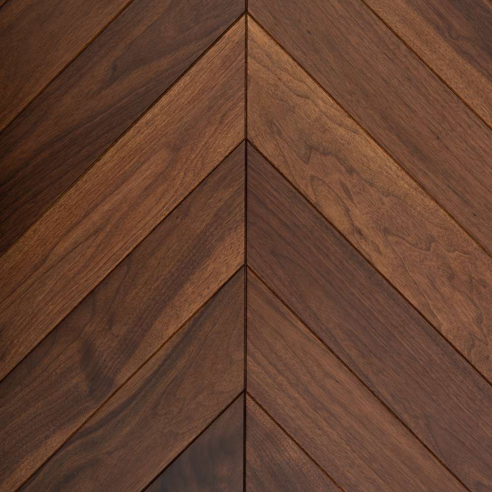 Паркет Елка Французская Lab Arte Chevron 400/290х110х14 /45° Орех Американский Прайм лак