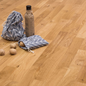 Паркетная доска PolarWood ДУБ КОТТЕДЖ ЛАК 14x188x2266 3П (3,41 м2) в интерьере